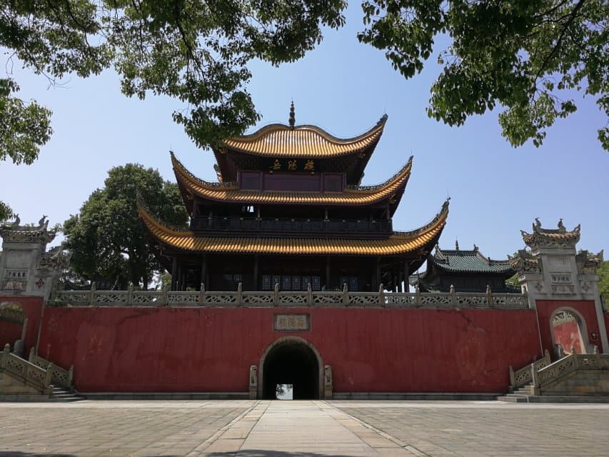 Yueyang Tower and Dongting Lake