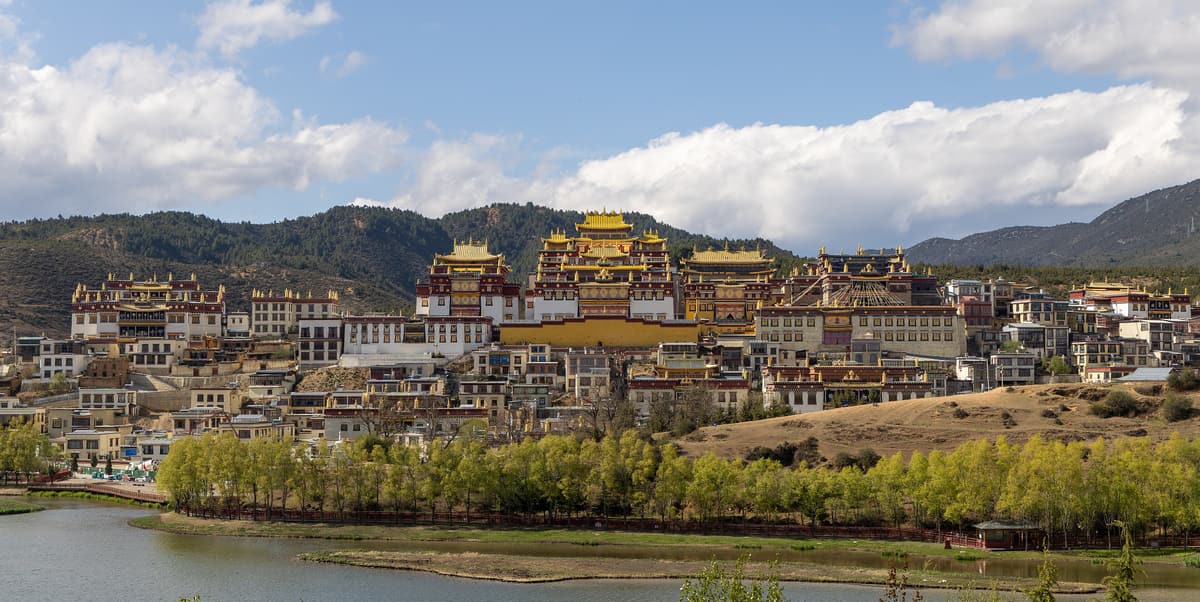 Shangri-La Dukezong, Yunnan