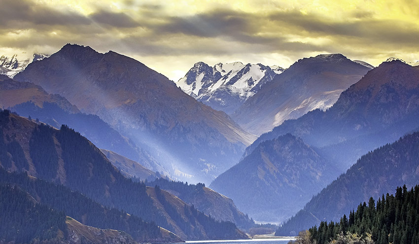 Tianshan Tianchi below Bogda Peak